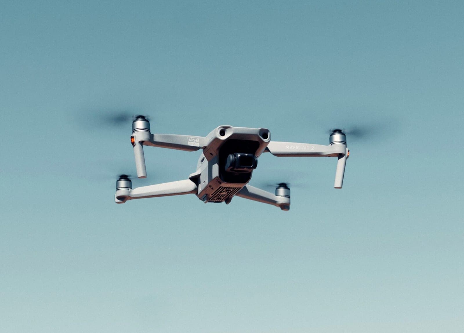 Lietuva žengia į naują skaitmeninę erą: dronai pakeis ne tik patrulius, bet ir karius?