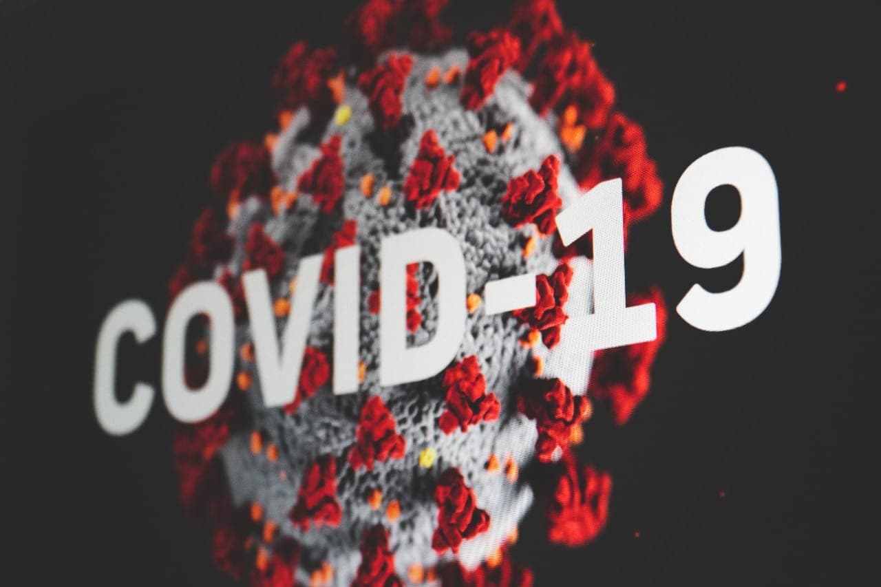 5 populiarūs COVID-19 mitai: dėl ko klydo A. Fauci?