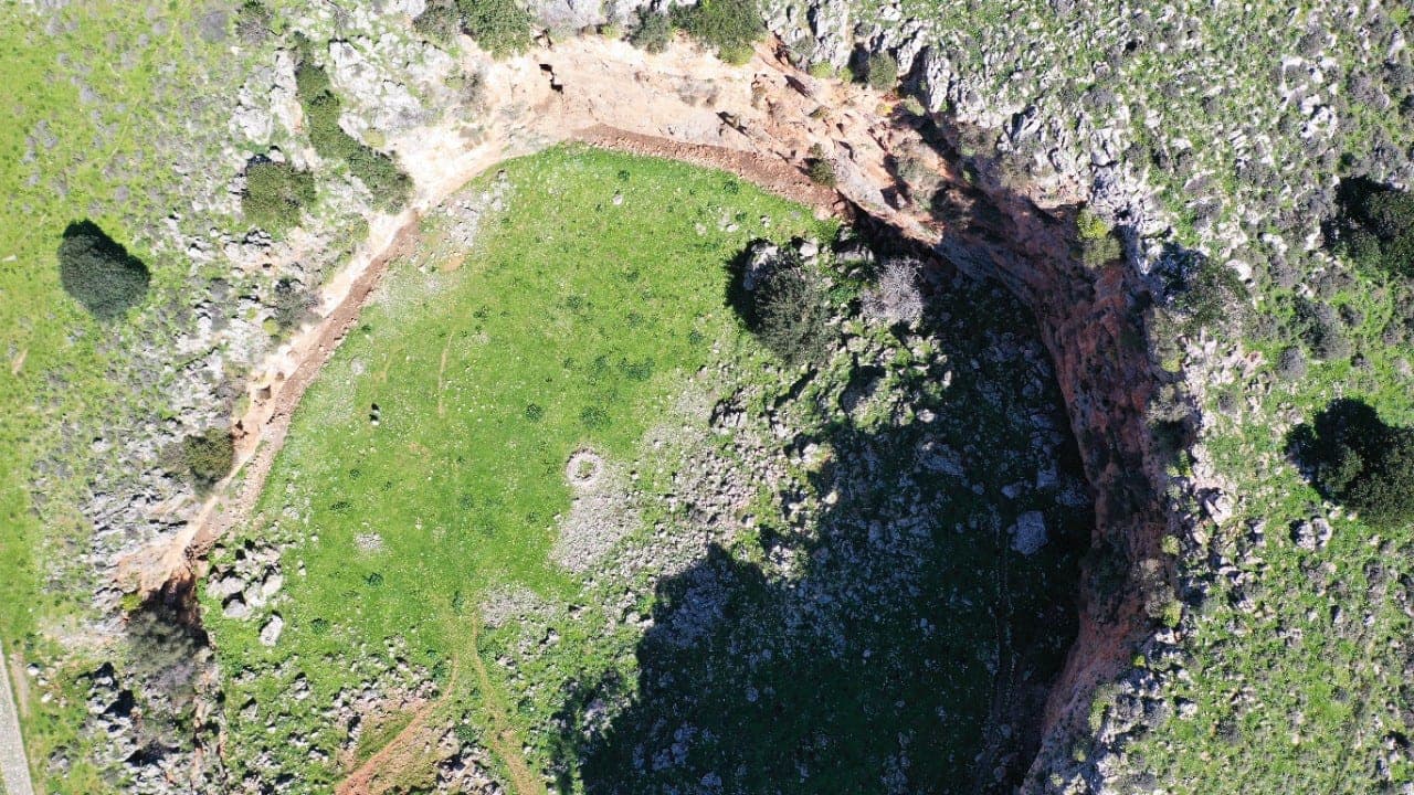Skyla Afrikos žemynas – atsiranda dar vienas vandenynas, skylės veriasi ir kitur