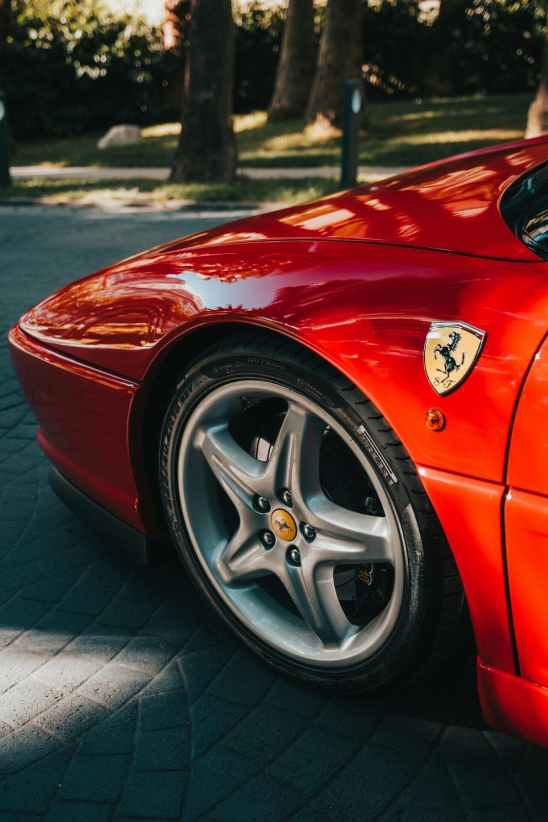„Ferrari“ ruošia pirmą elektromobilį Elettrica