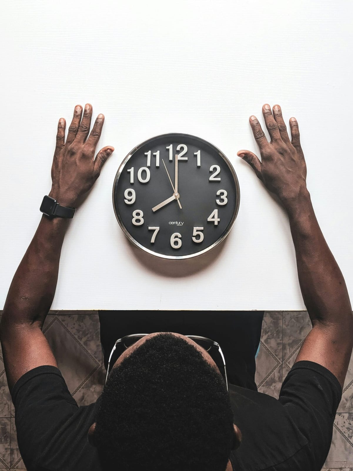 Sprendimas dėl laikrodžio sukiojimo nutraukimo atidėtas neribotam laikui? Oladimeji Ajegbile/Unsplash nuotrauka