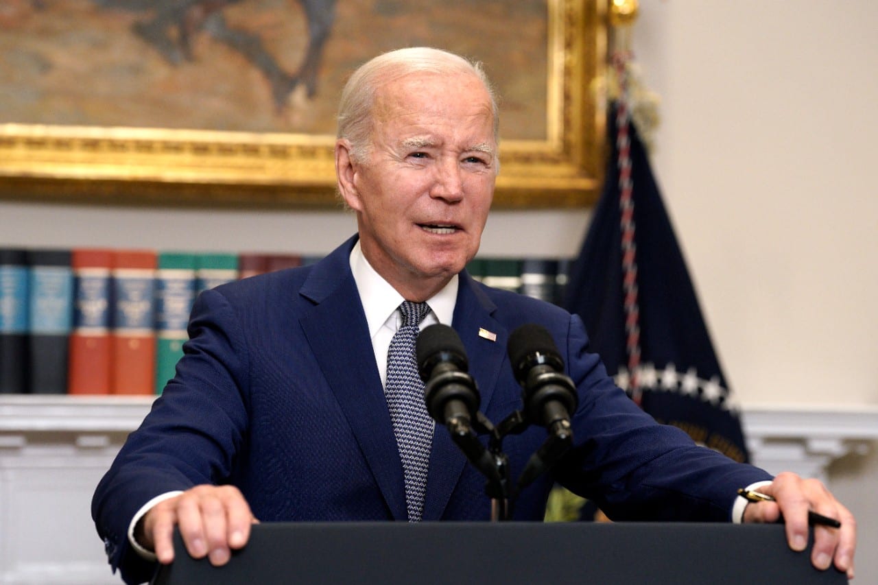 J. Bidenas