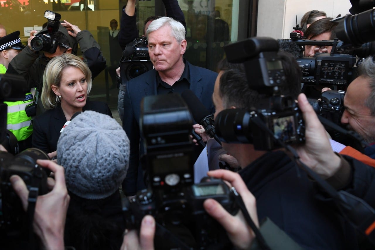 J. Assange'as