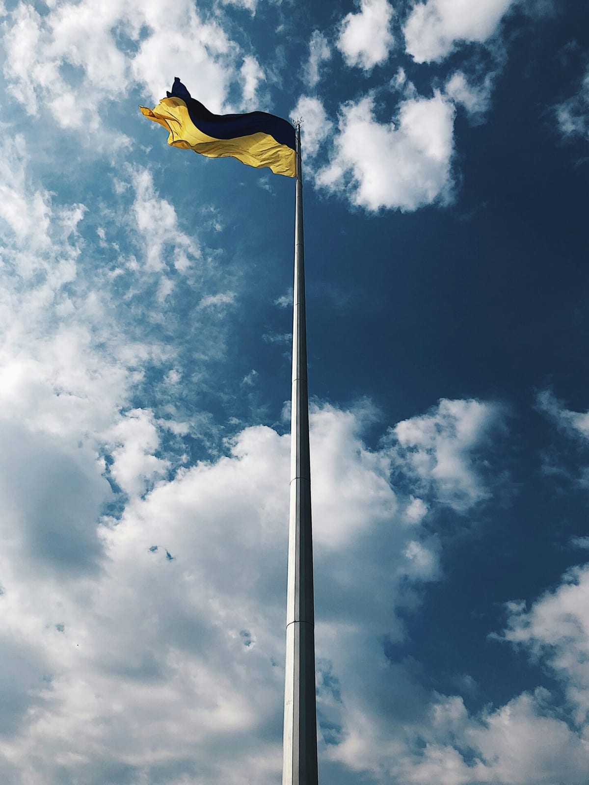 Ukraina