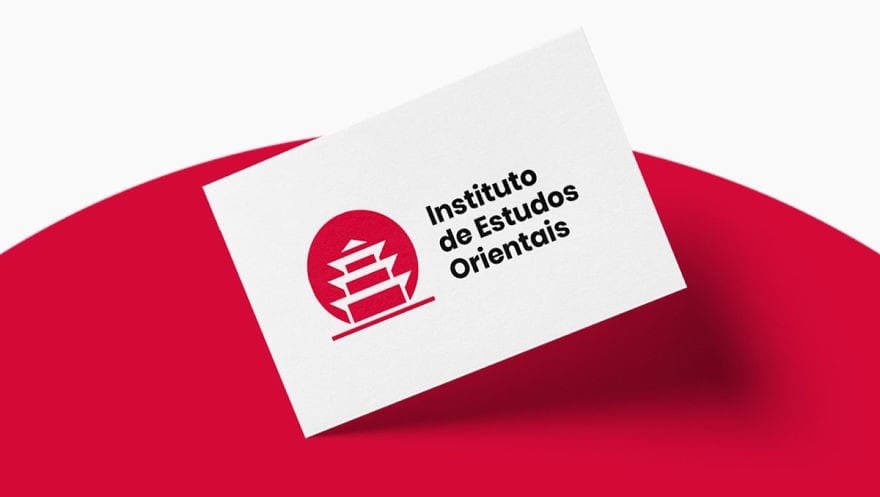 Universitetui skirtas logotipais