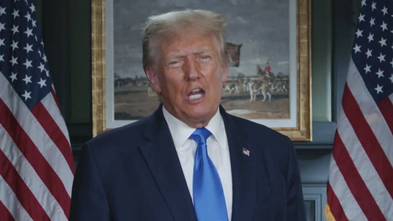 Donaldas Trumpas apie COVID-19