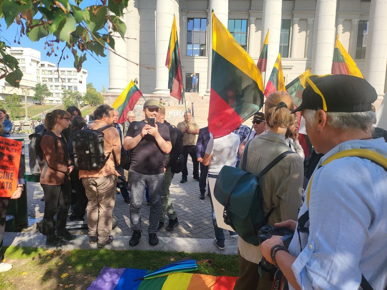 LGBT protesto akcija prie Seimo