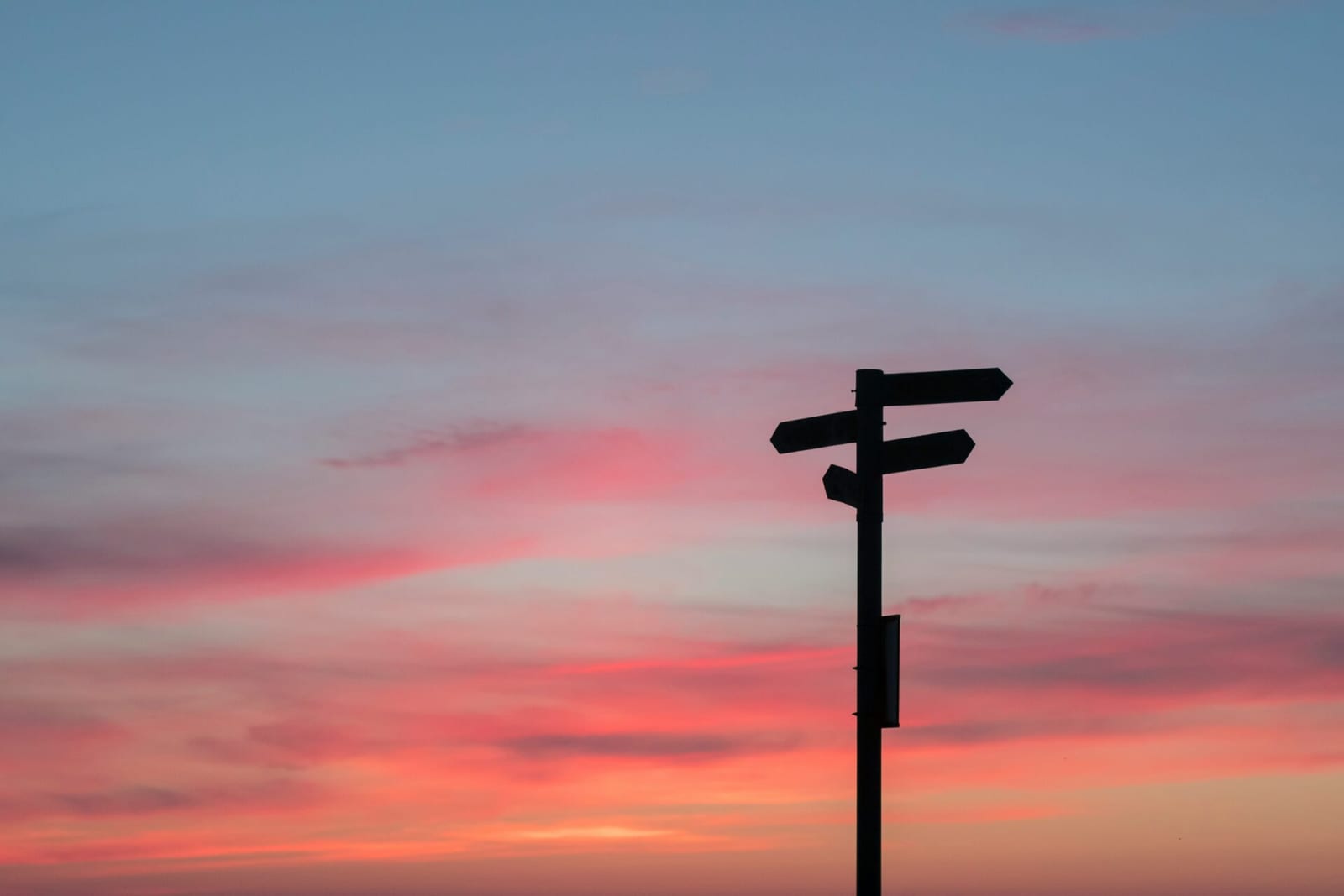 Skirtingos ideologijos ir kompromiso ieškojimas – raktas į sėkmę. Javier Allegue/Unsplash nuotrauka