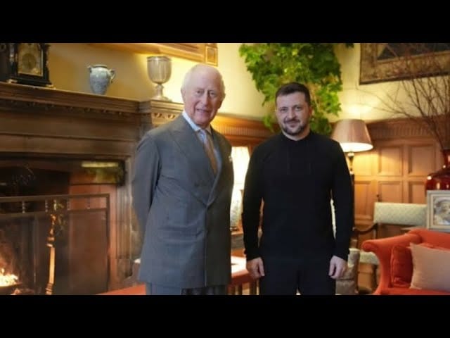 Karalius Karolis III ir Ukrainos prezidentas Volodymyras Zelenskis, Yuo Tube stop kadras 