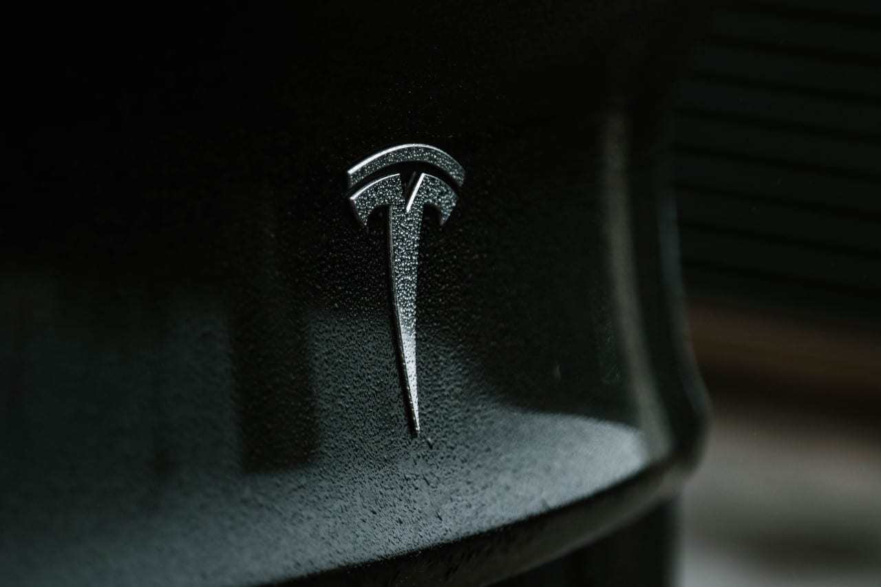 „Tesla“