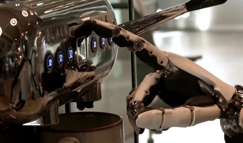 Robotas gelbsti buityje