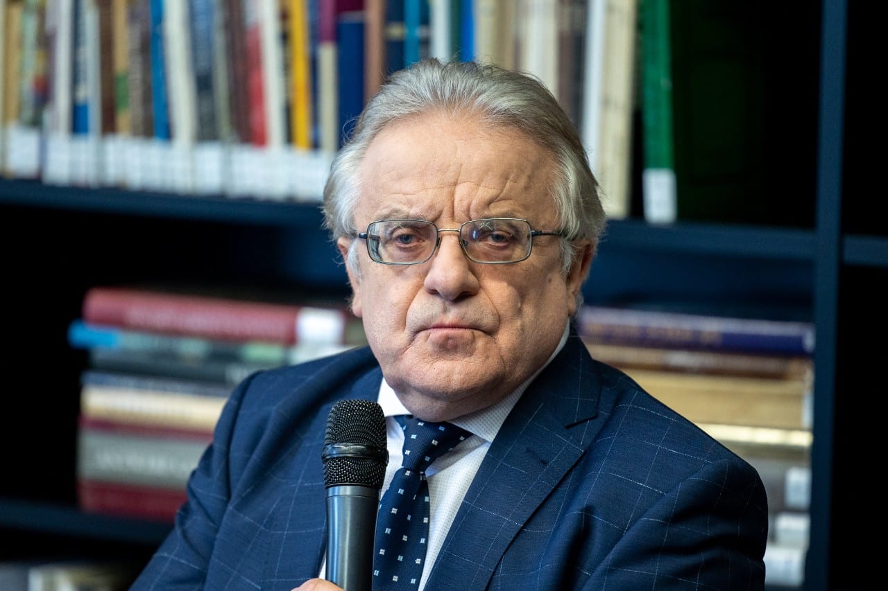V. Radžvilas