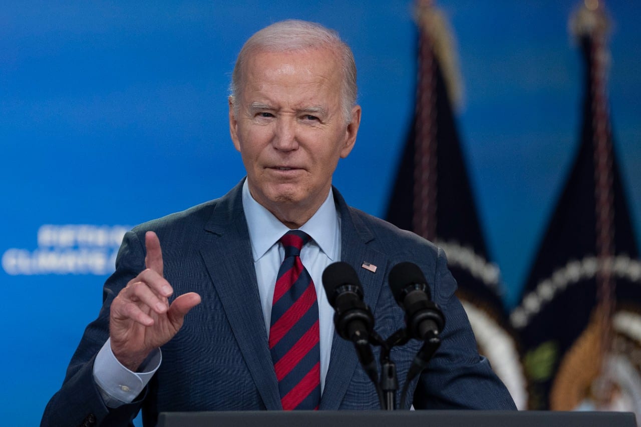 J. Bidenas