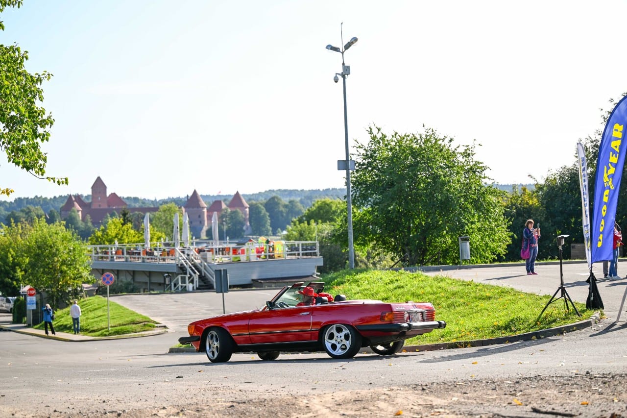 Auto