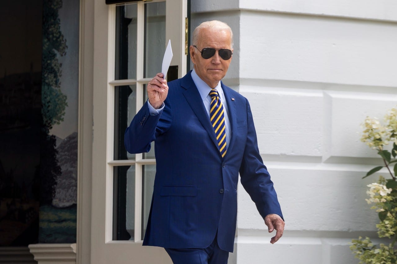 J. Bidenas