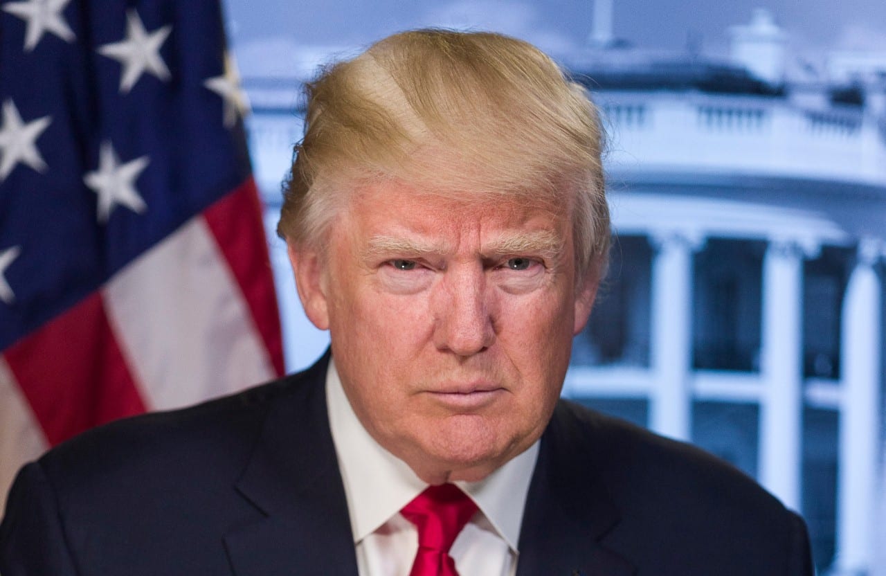 D. Trumpas feisbuke