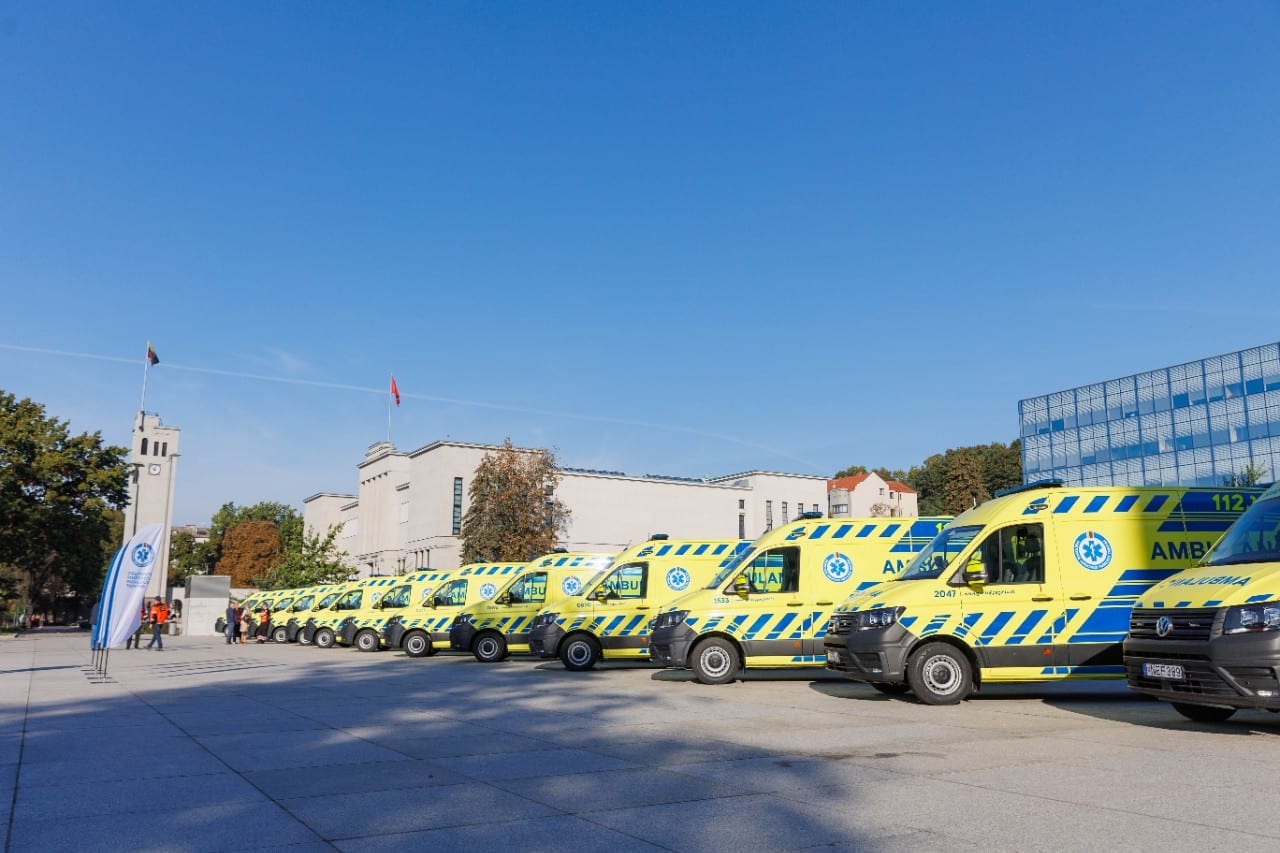 Nauji greitosios pagalbos automobiliai