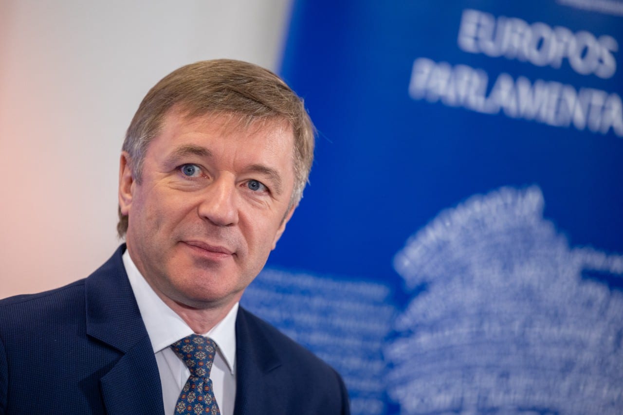 R. Karbauskis