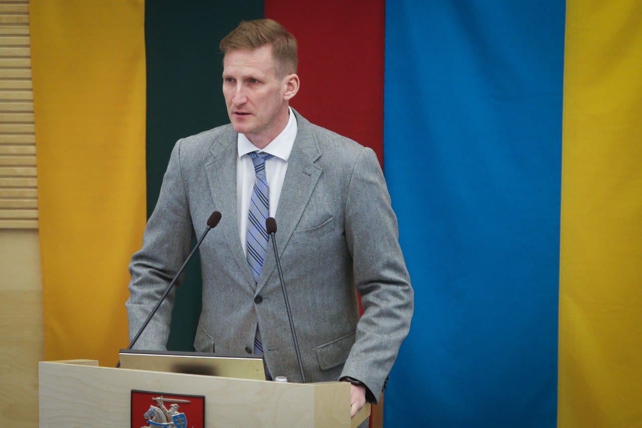 L. Jonauskas