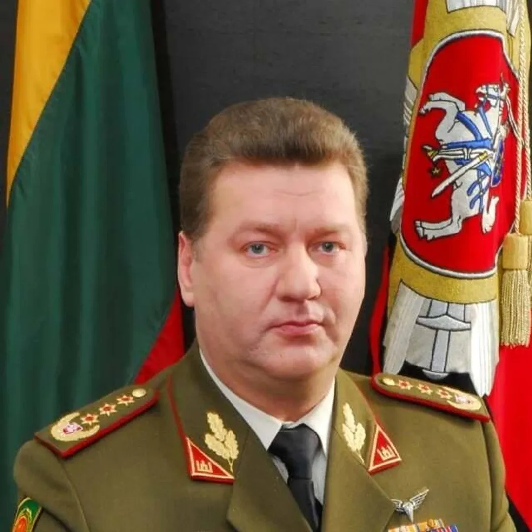 V. Tutkus