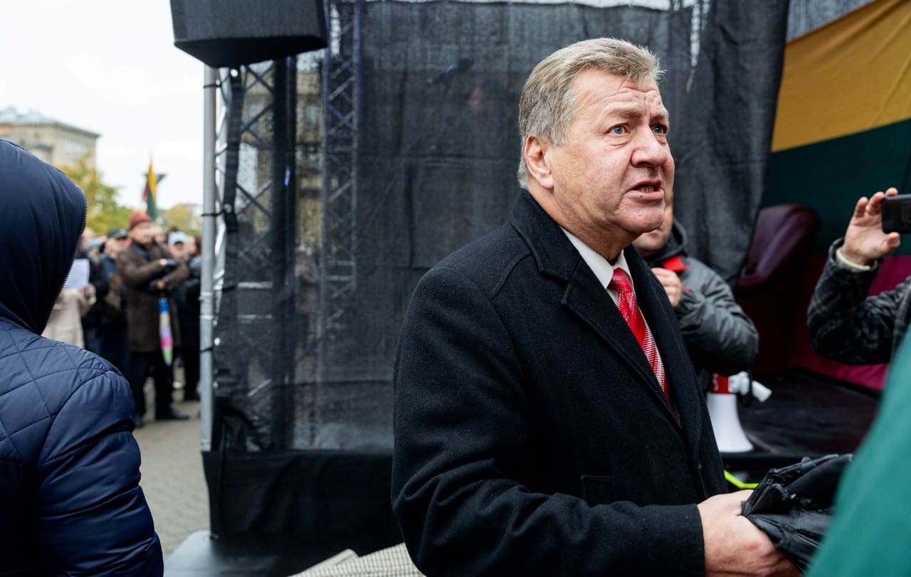V. Tutkus
